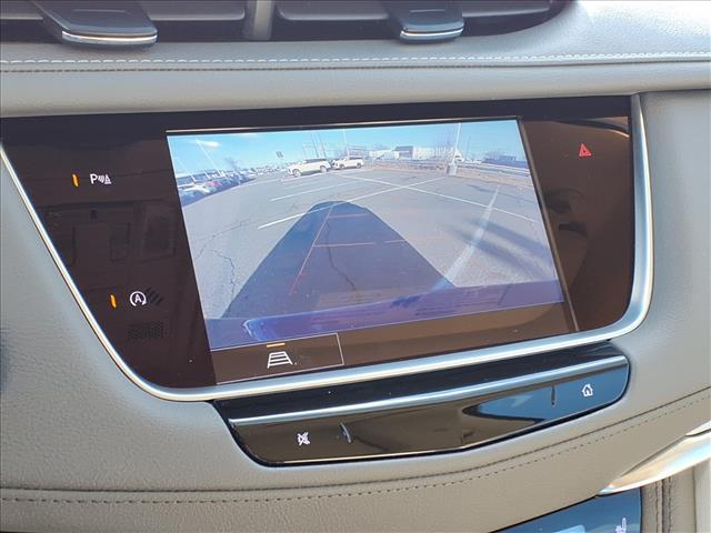 used 2023 Cadillac XT5 car, priced at $28,995