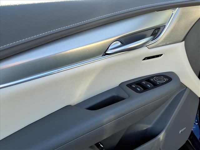 used 2023 Cadillac XT5 car, priced at $28,995