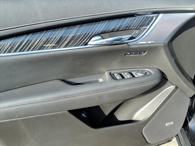 used 2023 Cadillac XT6 car, priced at $37,995