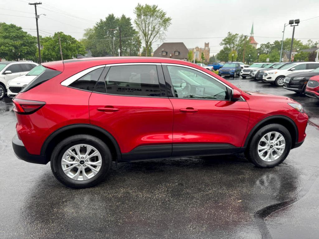 used 2023 Ford Escape car, priced at $24,900