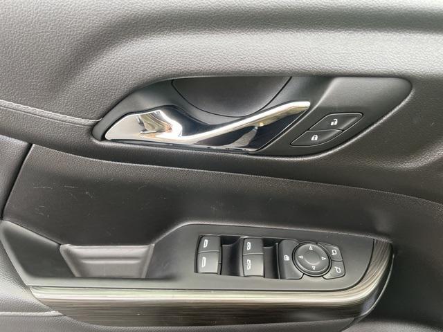 used 2023 GMC Acadia car, priced at $31,970