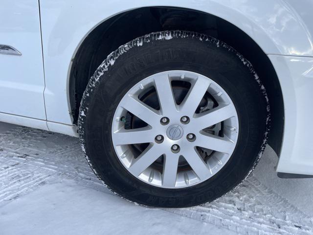used 2014 Chrysler Town & Country car, priced at $10,988