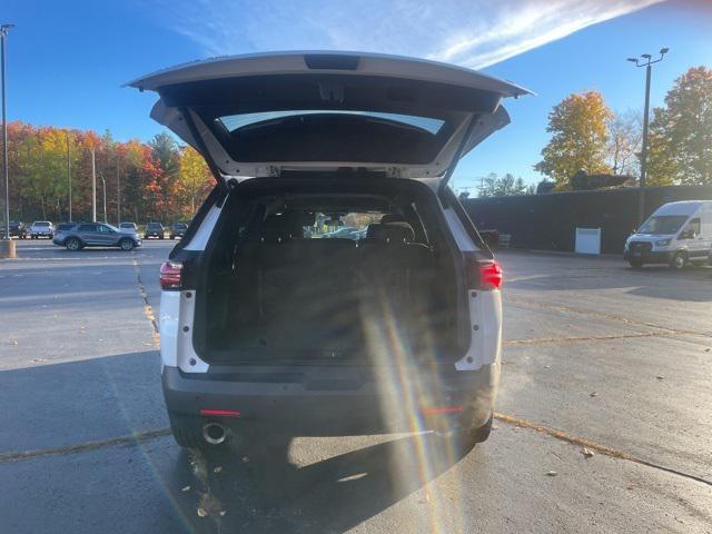 used 2023 Chevrolet Traverse car, priced at $27,830