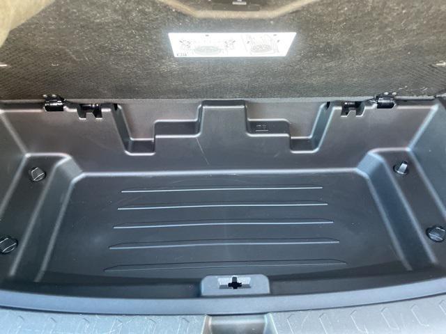 used 2023 Chevrolet Traverse car, priced at $27,830