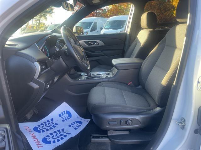 used 2023 Chevrolet Traverse car, priced at $27,830