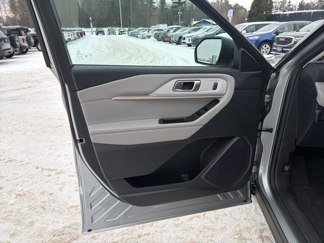 used 2025 Ford Explorer car, priced at $36,895