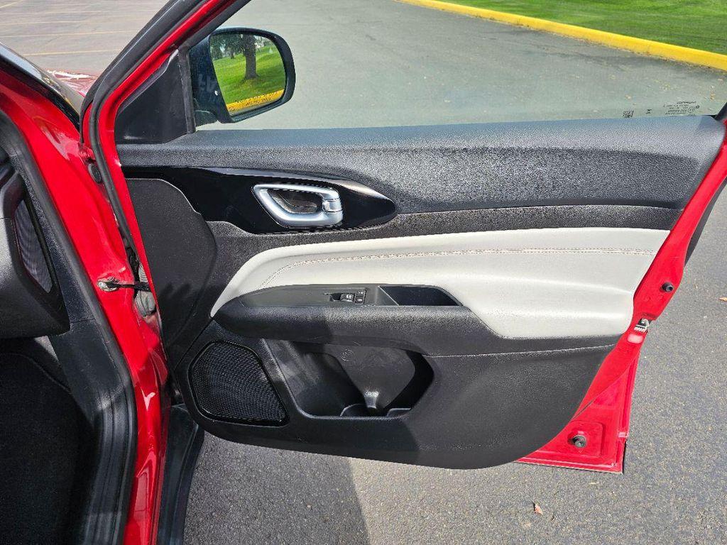 used 2025 Jeep Compass car, priced at $29,995