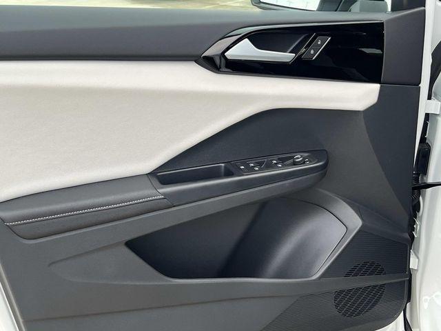 new 2026 Volkswagen Taos car, priced at $27,997