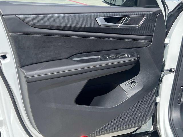 new 2026 Volkswagen Atlas Cross Sport car, priced at $47,353