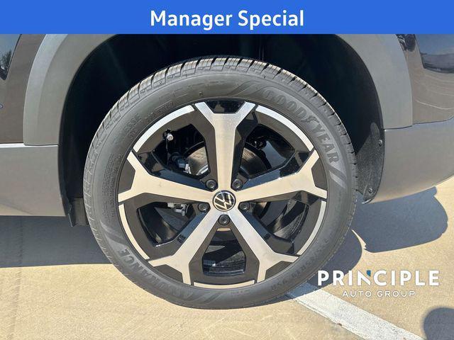 new 2025 Volkswagen Taos car, priced at $29,392