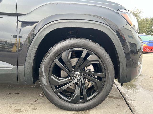 used 2023 Volkswagen Atlas car, priced at $20,990