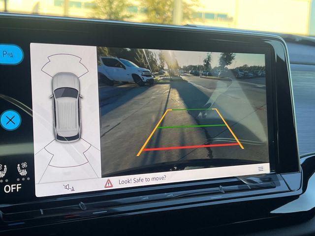 new 2026 Volkswagen Atlas Cross Sport car, priced at $41,539