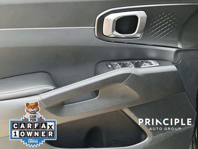 used 2024 Kia Sorento car, priced at $29,229