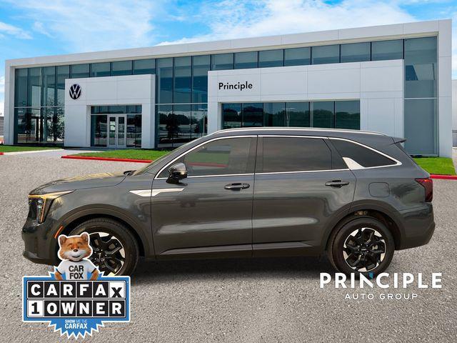 used 2024 Kia Sorento car, priced at $29,229