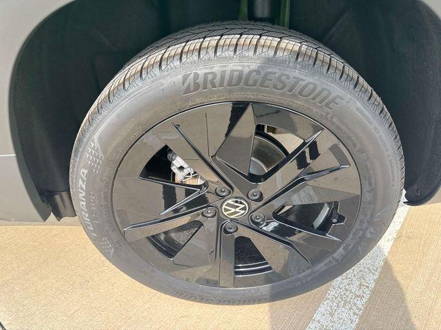 new 2025 Volkswagen Taos car, priced at $26,999