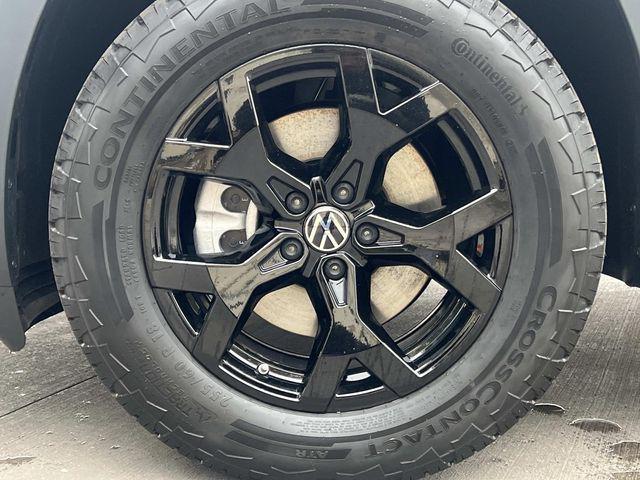 new 2026 Volkswagen Atlas car, priced at $46,863