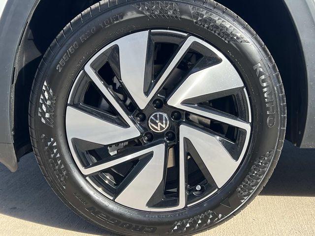 new 2026 Volkswagen Atlas car, priced at $42,079