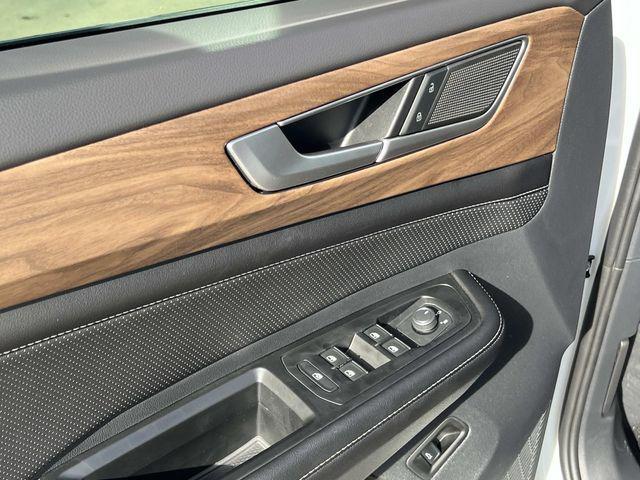 new 2026 Volkswagen Atlas car, priced at $42,079