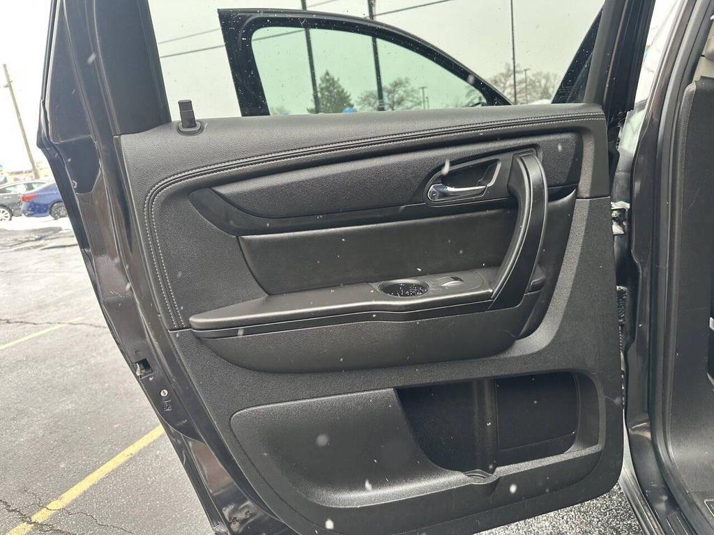 used 2015 GMC Acadia car, priced at $11,454