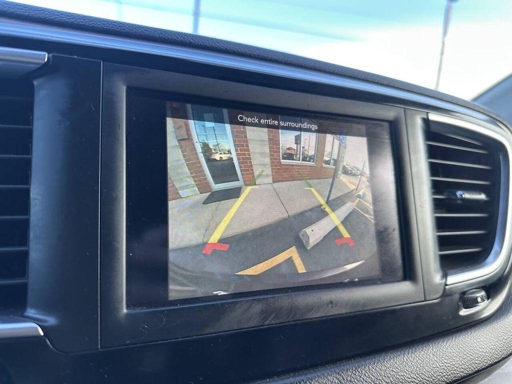 used 2020 Chrysler Voyager car