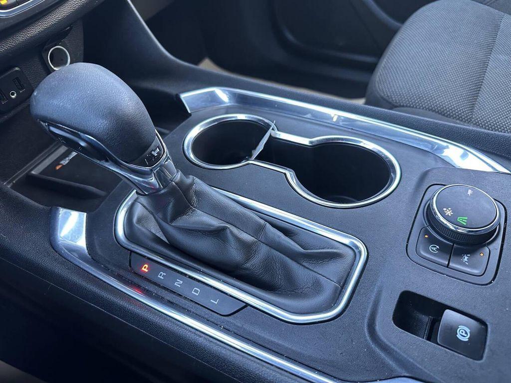 used 2023 Chevrolet Traverse car, priced at $19,826