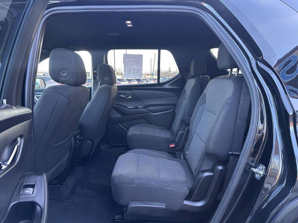 used 2023 Chevrolet Traverse car, priced at $19,826