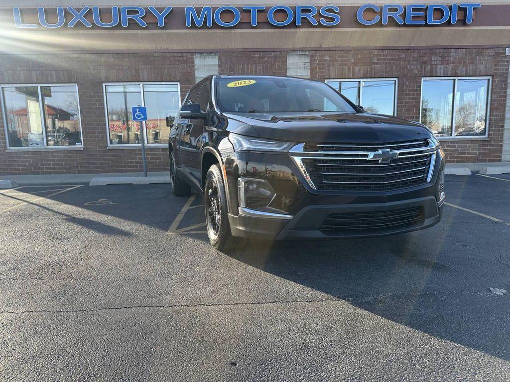 used 2023 Chevrolet Traverse car, priced at $19,826