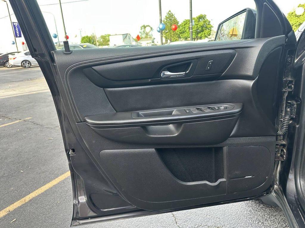 used 2014 Chevrolet Traverse car, priced at $8,995