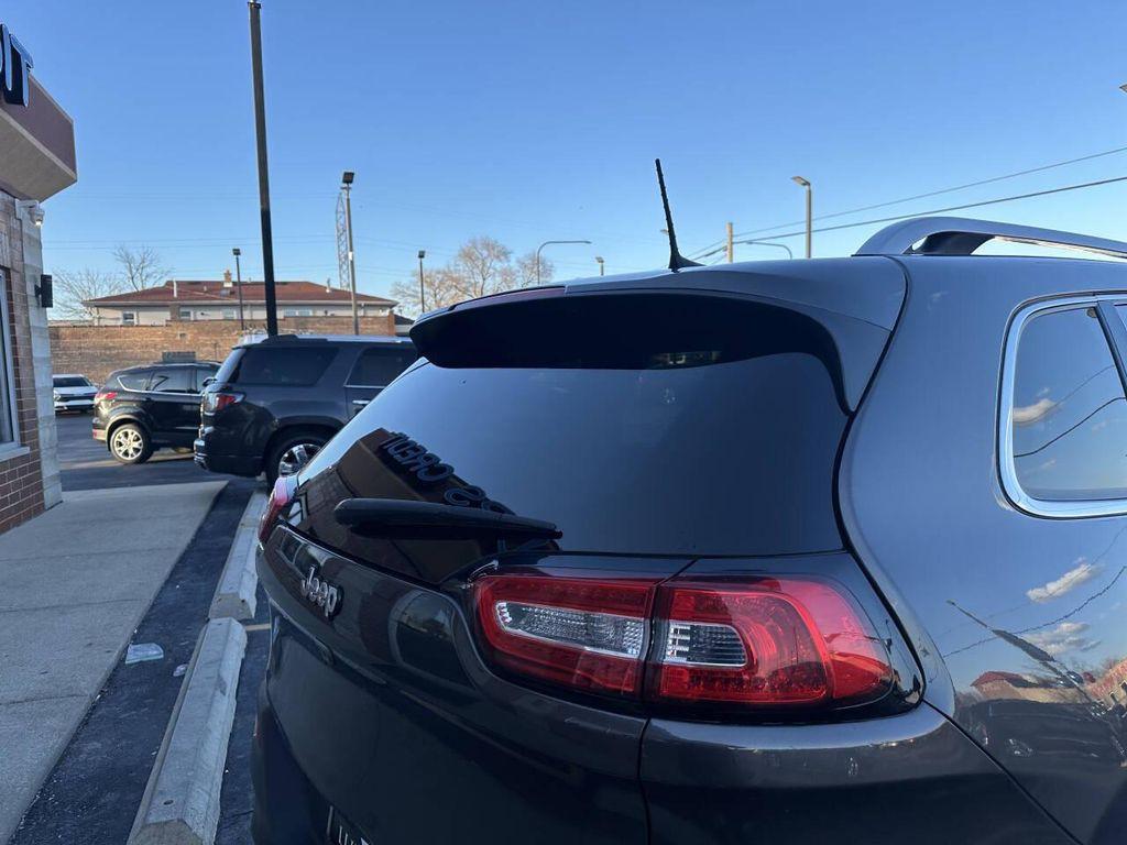 used 2018 Jeep Cherokee car, priced at $9,693