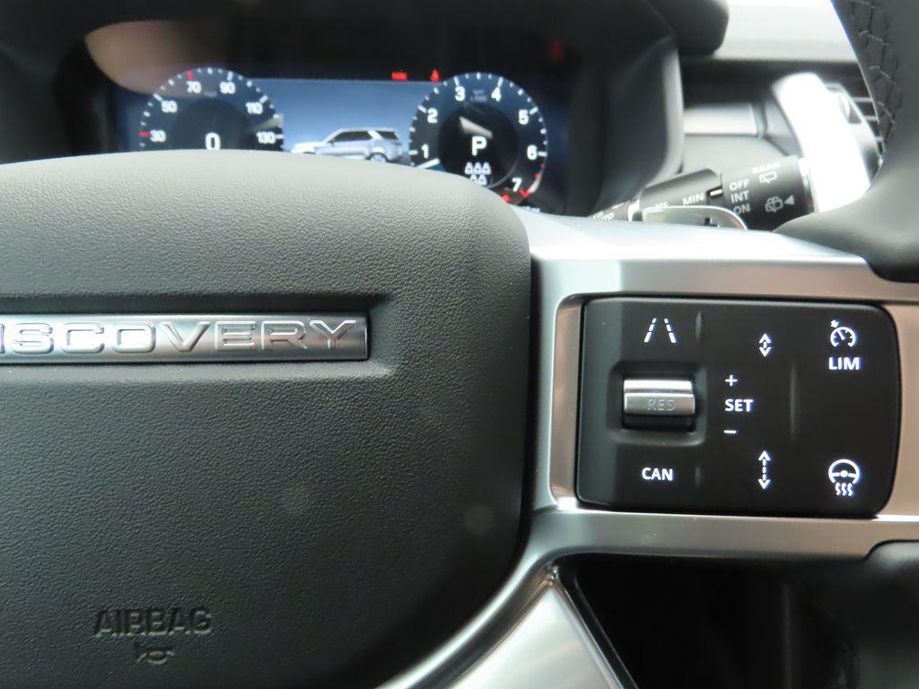 new 2026 Land Rover Discovery car, priced at $76,936