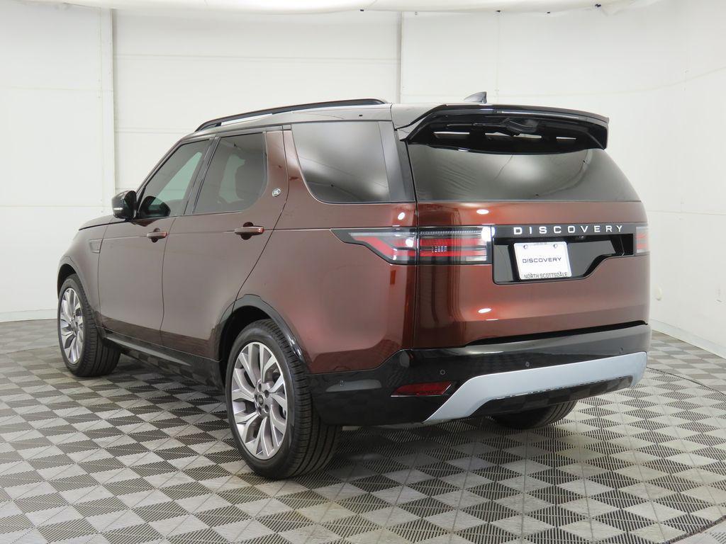 new 2026 Land Rover Discovery car, priced at $76,936