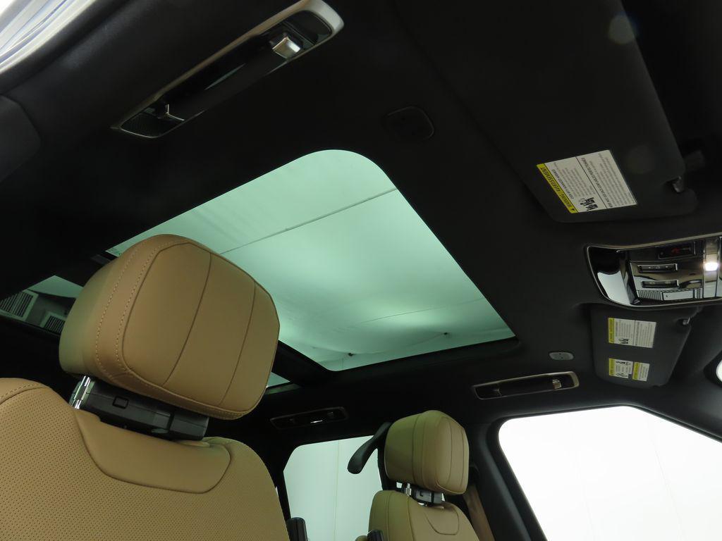 new 2025 Land Rover Range Rover Sport car, priced at $95,715