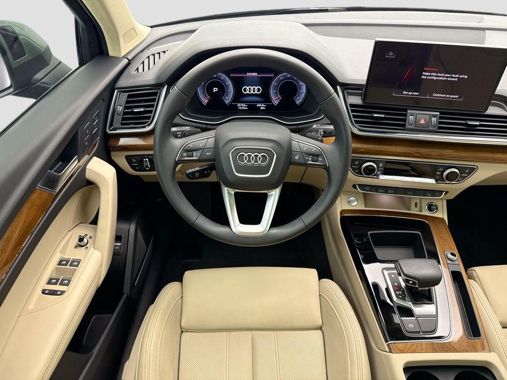used 2024 Audi Q5 car, priced at $33,629