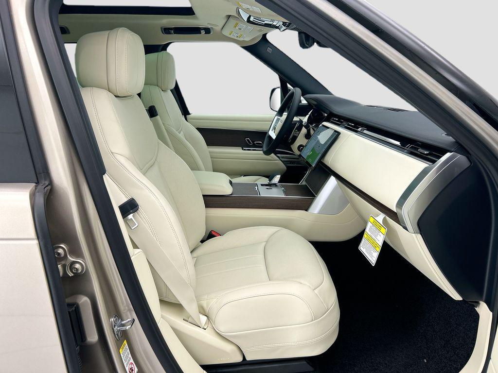 new 2026 Land Rover Range Rover car, priced at $126,325