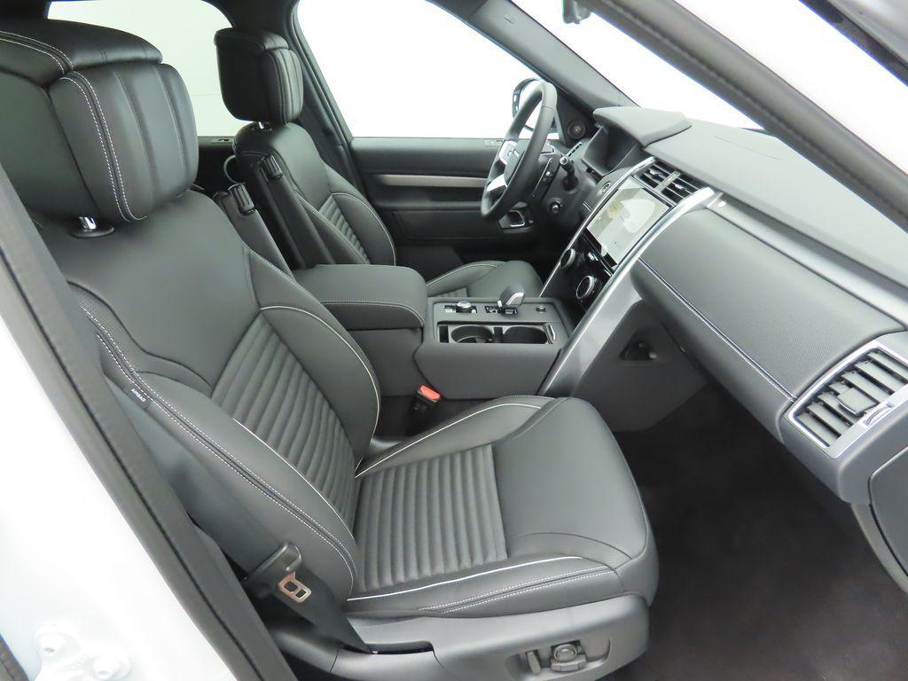 used 2024 Land Rover Discovery car, priced at $57,878