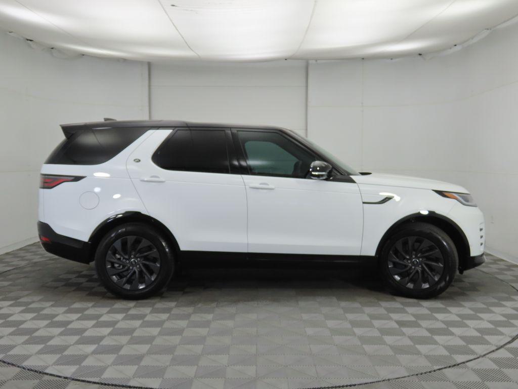 used 2024 Land Rover Discovery car, priced at $57,878