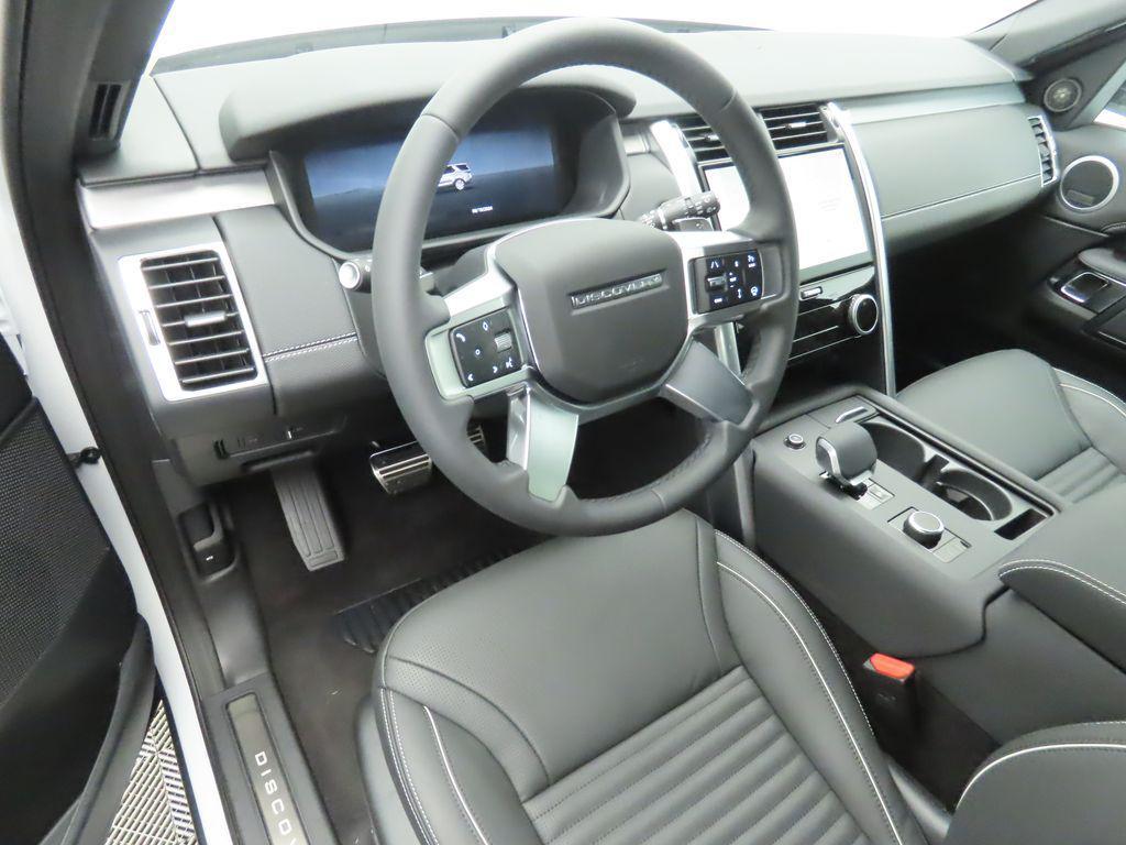 used 2024 Land Rover Discovery car, priced at $57,878