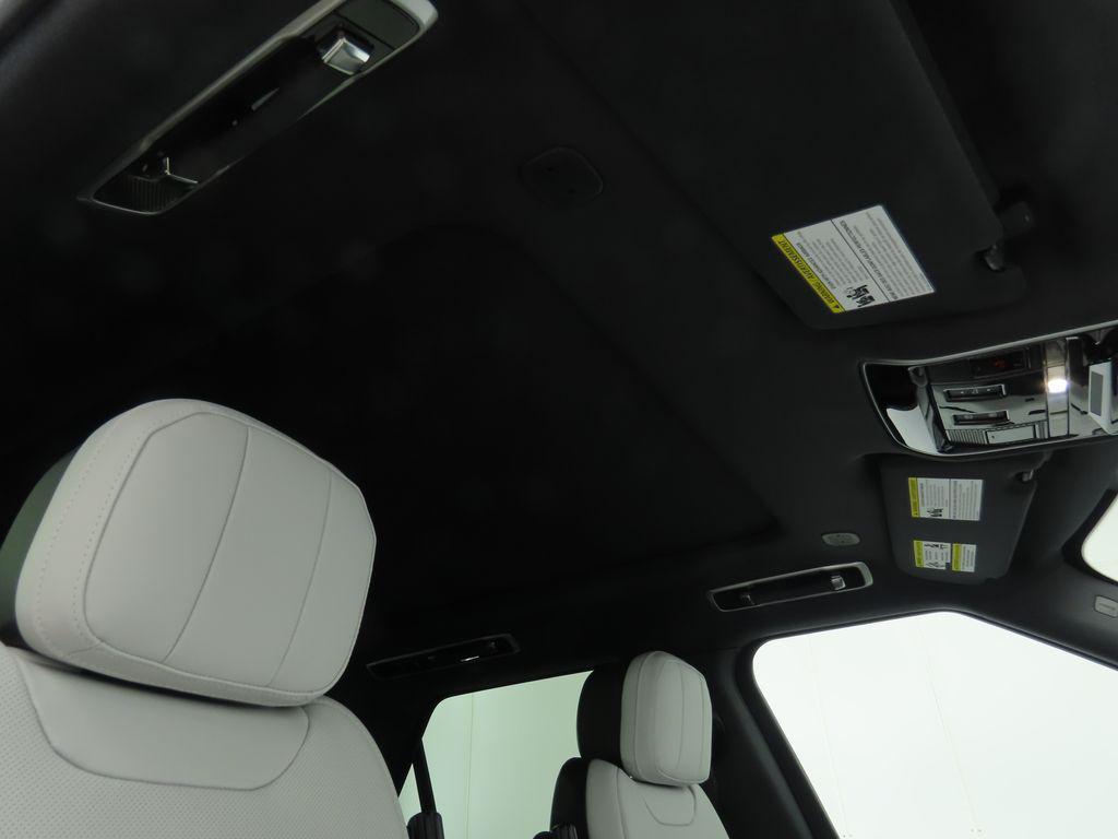 new 2025 Land Rover Range Rover Sport car, priced at $119,275