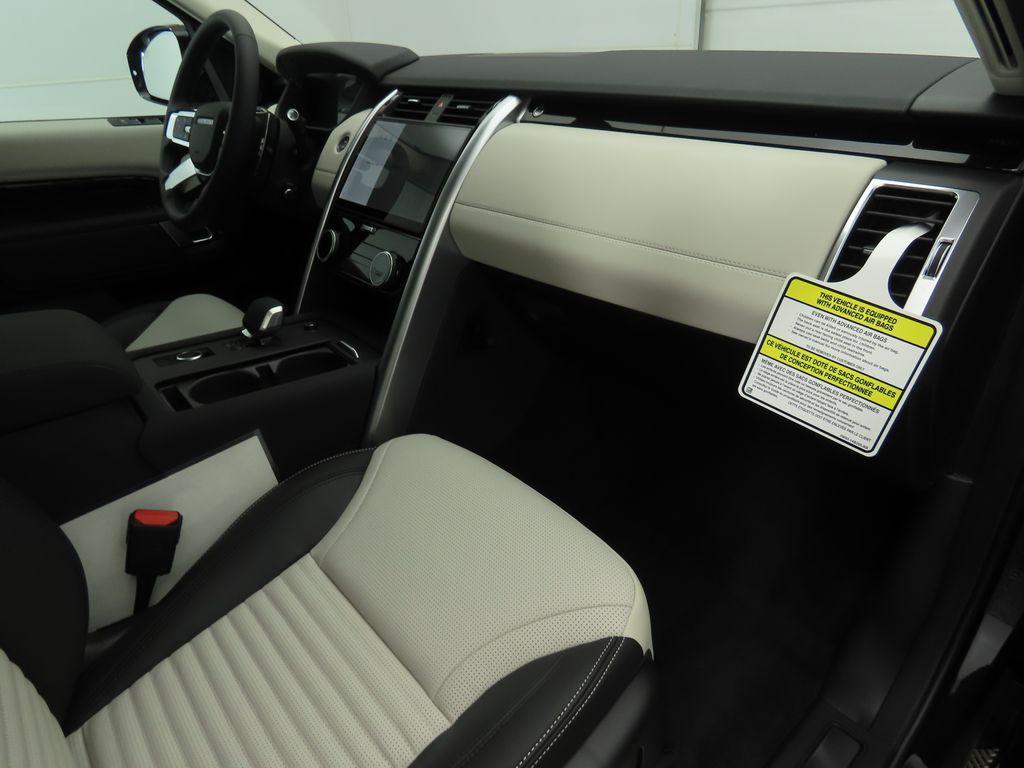 new 2026 Land Rover Discovery car, priced at $67,516