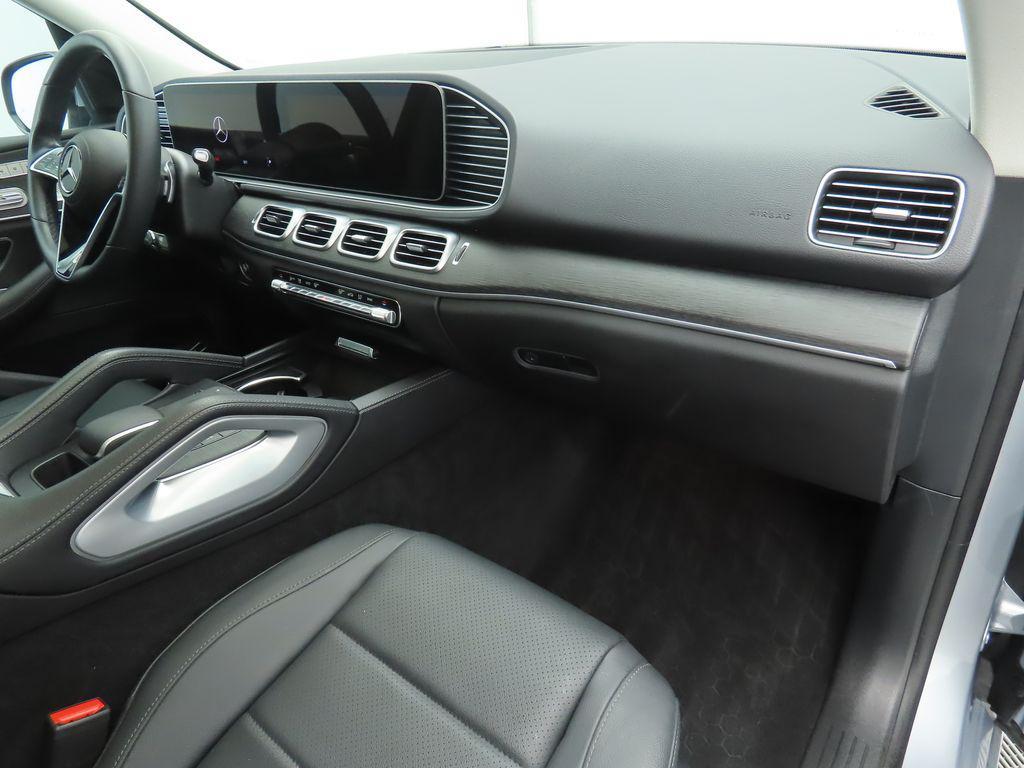 used 2024 Mercedes-Benz GLE 450 car, priced at $63,983