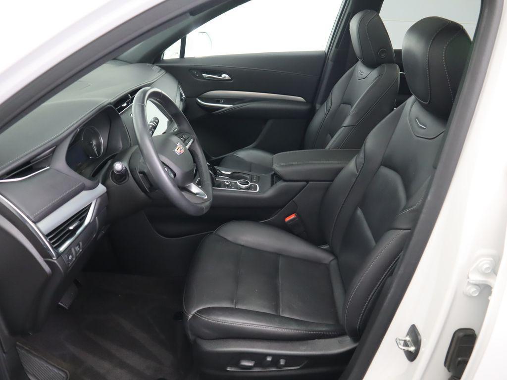 used 2020 Cadillac XT4 car, priced at $21,717