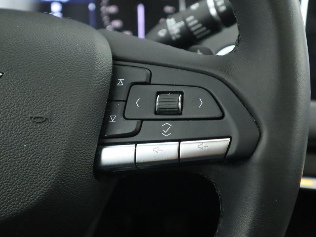 used 2020 Cadillac XT4 car, priced at $21,717