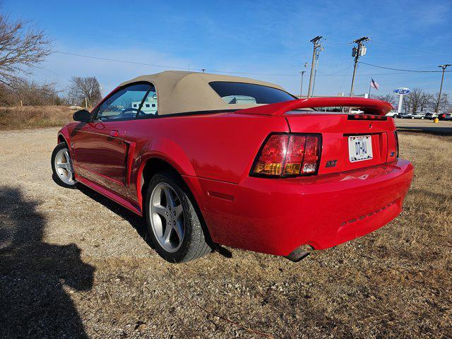 used 1999 Ford Mustang car