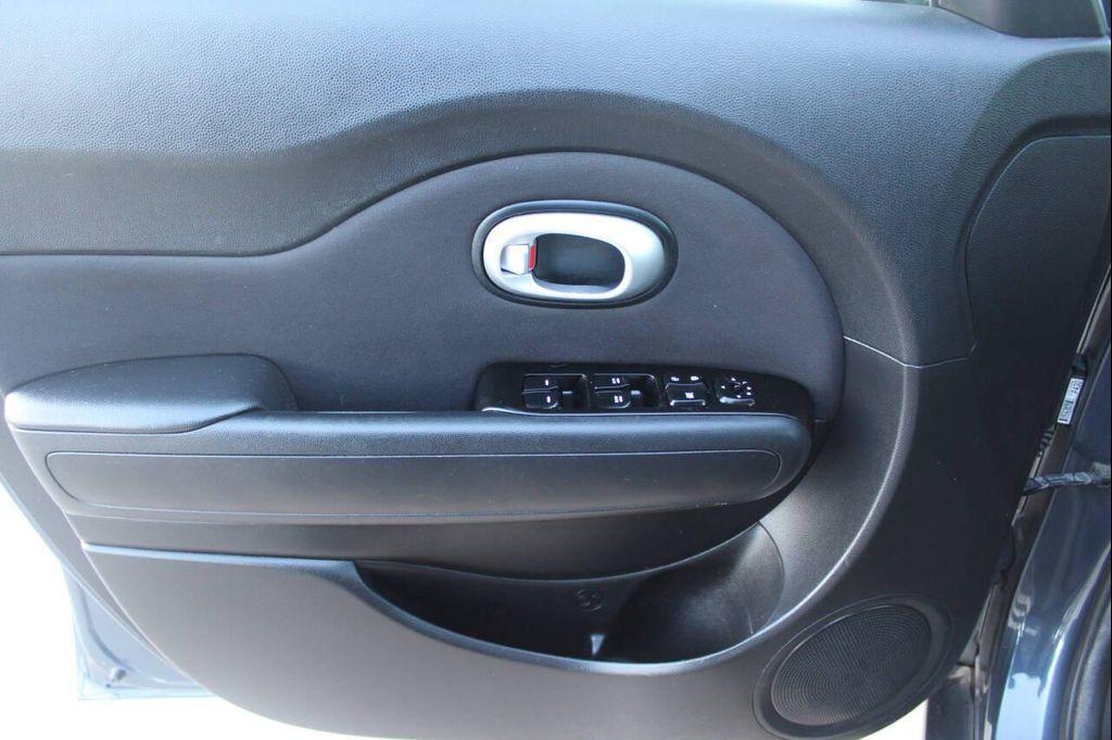 used 2015 Kia Soul car, priced at $3,900