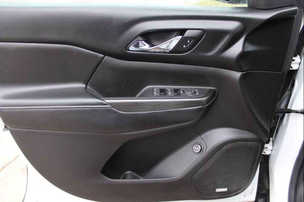 used 2017 GMC Acadia car, priced at $8,900