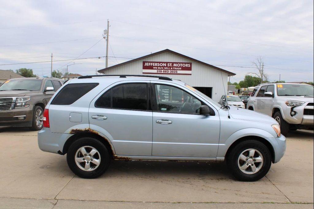 used 2008 Kia Sorento car, priced at $900