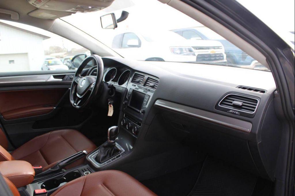 used 2017 Volkswagen Golf Alltrack car, priced at $11,900