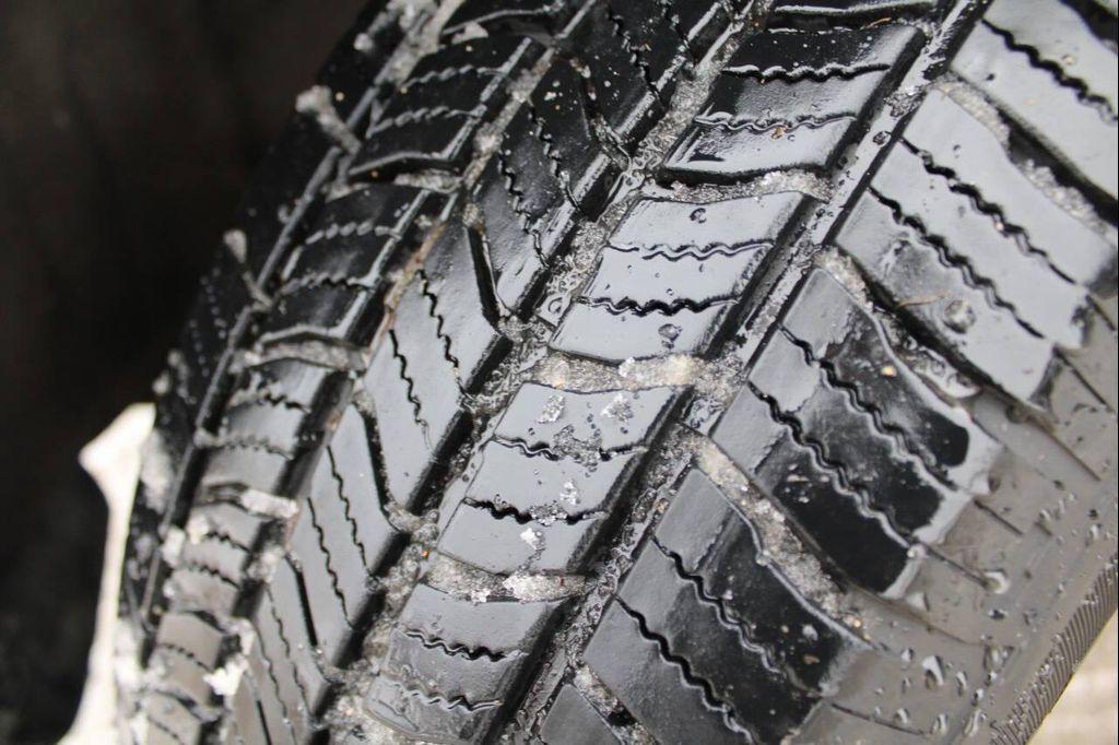 used 2015 Jeep Grand Cherokee car, priced at $13,999