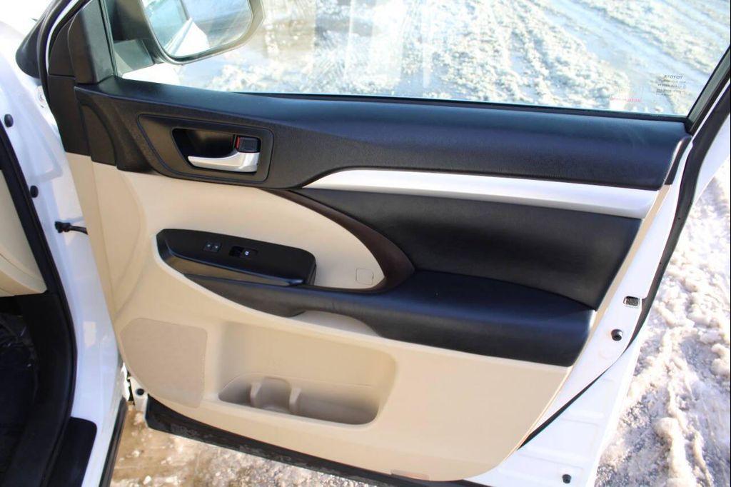 used 2015 Toyota Highlander car, priced at $10,900