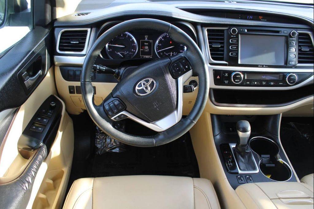 used 2015 Toyota Highlander car, priced at $10,900